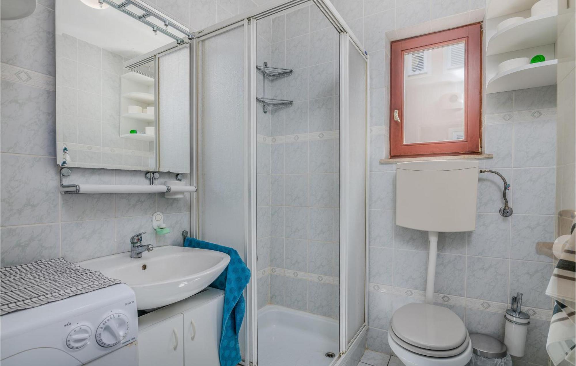 Amazing Apartment In Krk With Kitchen Крк Экстерьер фото